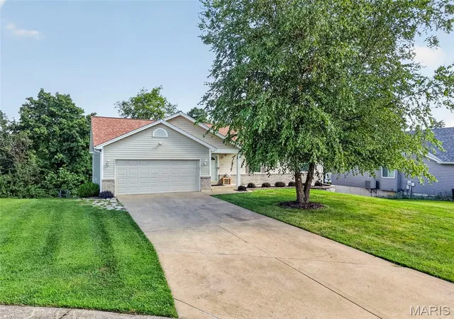 47th image of 1761 Fairview Farms Cir, Wentzville, MO 63385 | MLS# MIS26052871