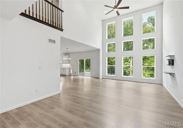 Photo 3 of Single family home for sale at 1278 Harvester Dr, Chesterfield, MO 63005 | MLS# MIS26052914 | Listing updated on 2026-09-07