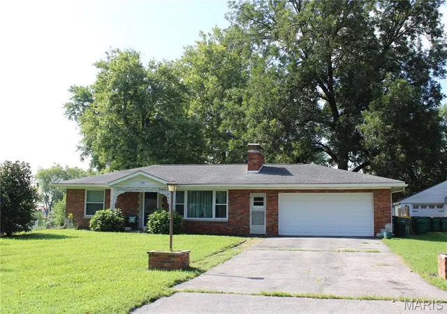 Photo 2 of Single family home for sale at 109 Atlantic St, O Fallon, IL 62269 | MLS# MIS26052916 | Listing updated on 2026-09-03