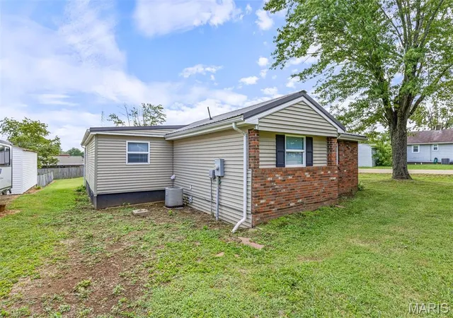 Photo 4 of Single family home for sale at 301 9Th St, Park Hills, MO 63601 | MLS# MIS26052917 | Listing updated on 2026-10-08