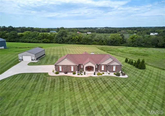 1st image of 21 Pheasant Pointe Dr, Old Monroe, MO 63369 | MLS# MIS26052921