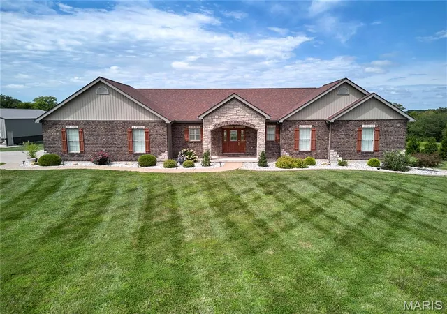 2nd image of 21 Pheasant Pointe Dr, Old Monroe, MO 63369 | MLS# MIS26052921