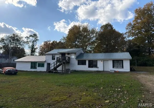 2nd image of 1815 W Maud St, Poplar Bluff, MO 63901 | MLS# MIS26052936