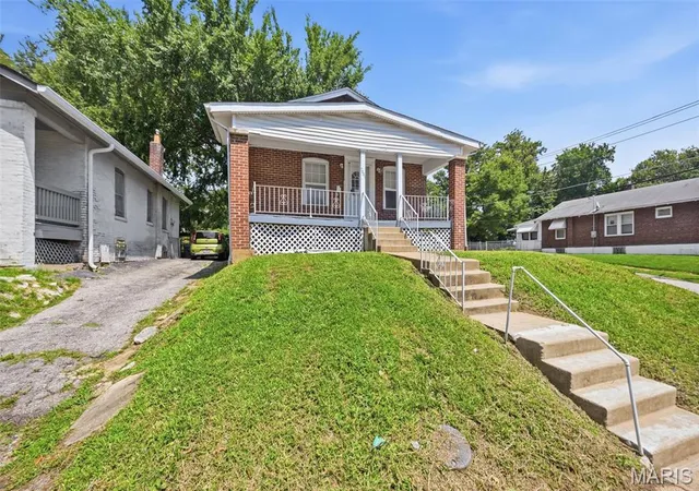 Photo 2 of Single family home for sale at 7001 Edison Ave, Saint Louis, MO 63121 | MLS# MIS26052956 | Listing updated on 2026-08-17