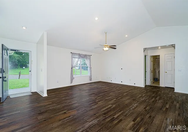 4th image of 573 Maplewood Dr, Rolla, MO 65401 | MLS# MIS26052958