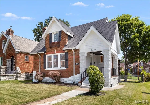 Photo 3 of Single family home for sale at 8738 Partridge Ave, St Louis, MO 63147 | MLS# MIS26052960 | Listing updated on 2026-09-14