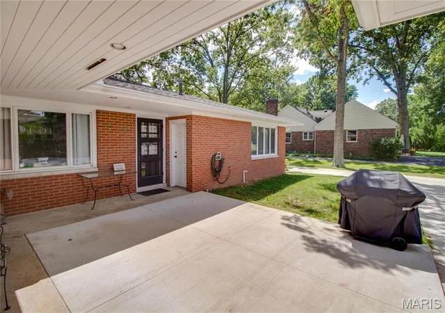 44th image of 3212 Morkel Dr, Godfrey, IL 62035 | MLS# MIS26052976