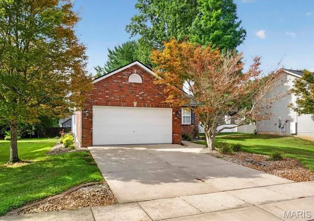 2nd image of 710 Slippery Rock Dr, Edwardsville, IL 62025 | MLS# MIS26052979