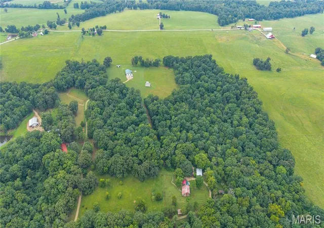 Photo 3 of Single family home for sale at 24361 Turkey Dr, Millersville, MO 63766 | MLS# MIS26052984 | Listing updated on 2026-10-05