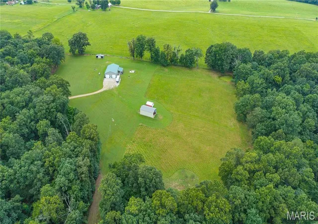 Photo 3 of Single family home for sale at 24361 Turkey Dr, Millersville, MO 63766 | MLS# MIS26052984 | Listing updated on 2026-10-05
