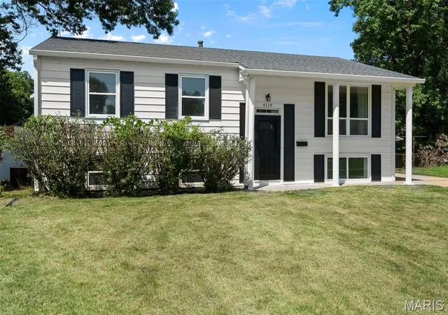 Photo 1 of Single family home for sale at 4119 Diebold Ct, Saint Louis, MO 63125 | MLS# MIS26052994 | Listing updated on 2026-08-24