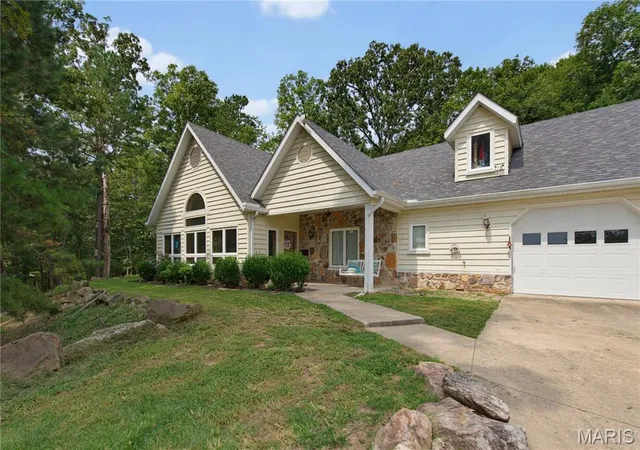 2nd image of 897 Hwy Tt, Poplar Bluff, MO 63901 | MLS# MIS26052997
