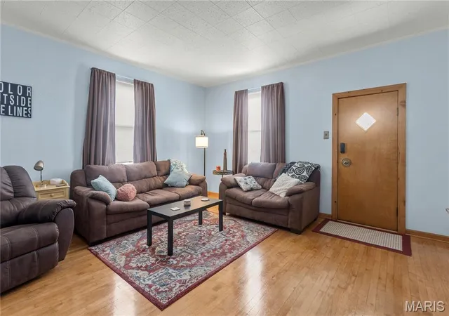 image of 6720 Bonnie Ave, Saint Louis, MO 63123 | MLS# MIS26053012