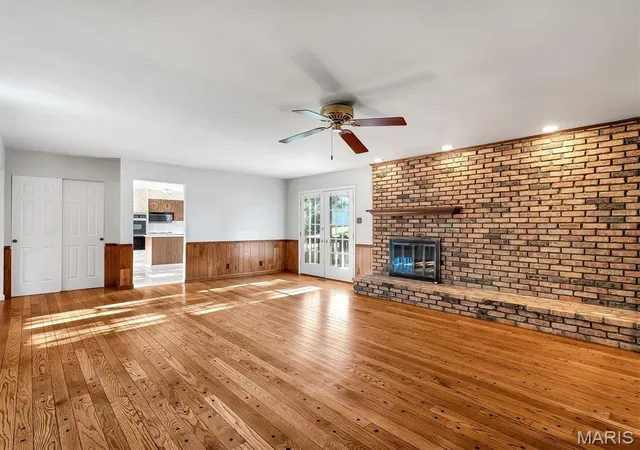 Photo 4 of Sale Pending at 1949 Roth Dr, Saint Louis, MO 63131 | MLS# MIS26053021 | Listing updated on 2026-09-06