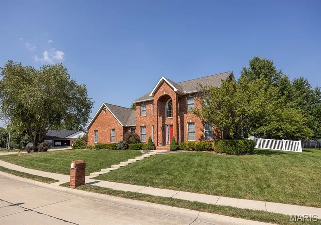 Photo 2 of Single family home for sale at 132 Callaway Ct, O'fallon, IL 62269 | MLS# MIS26053037 | Listing updated on 2026-09-13