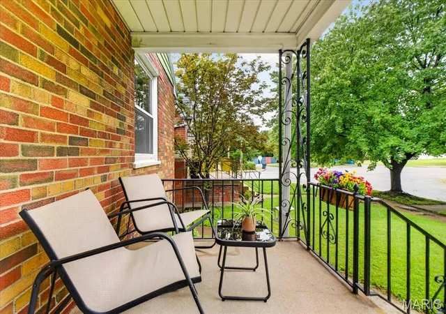 Photo 3 of Sale Pending at 5305 Reber Pl, Saint Louis, MO 63139 | MLS# MIS26053044 | Listing updated on 2026-08-23