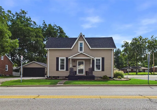 1st image of 801 Poplar St, Highland, IL 62249 | MLS# MIS26053050