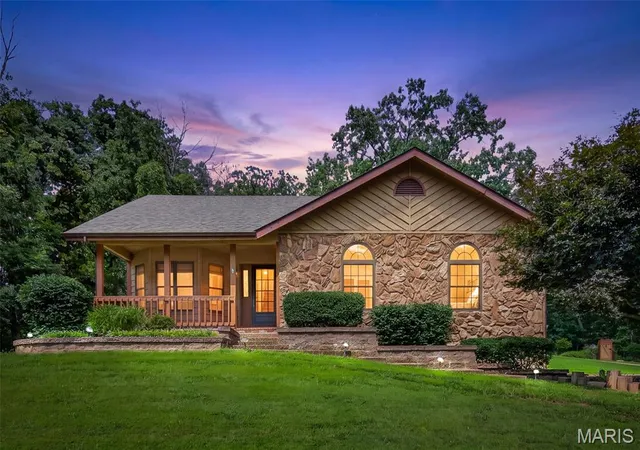 Single family home for sale at 85 Mar Len Dr, Defiance, MO 63341 | MLS# MIS26053053