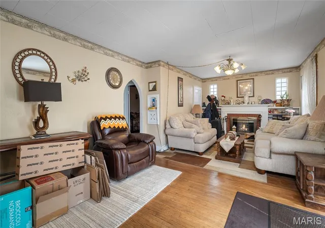Photo 2 of Single family home for sale at 1251 Hafner Pl, Saint Louis, MO 63130 | MLS# MIS26053068 | Listing updated on 2026-09-21