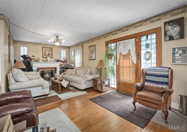 Photo 3 of Single family home for sale at 1251 Hafner Pl, Saint Louis, MO 63130 | MLS# MIS26053068 | Listing updated on 2026-09-21