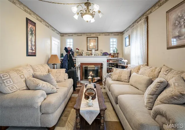 Photo 4 of Single family home for sale at 1251 Hafner Pl, Saint Louis, MO 63130 | MLS# MIS26053068 | Listing updated on 2026-09-21