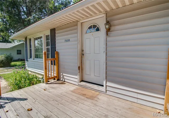 5th image of 7220 Ingham Ln, Godfrey, IL 62035 | MLS# MIS26053069