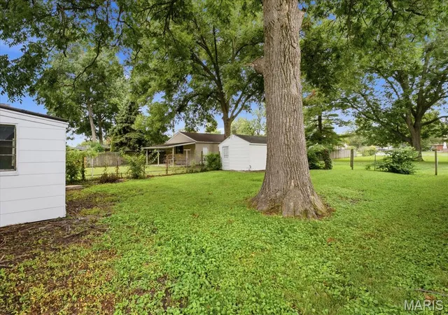 20th image of 409 S Washington St, Trenton, IL 62293 | MLS# MIS26053072