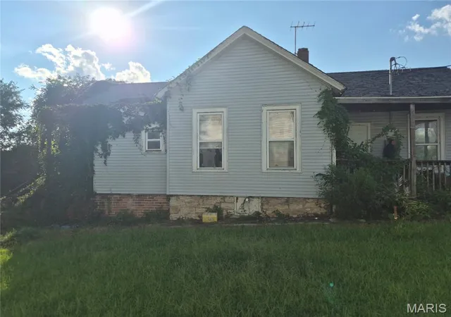 1st image of 811 Paris Ave, Hannibal, MO 63401 | MLS# MIS26053077