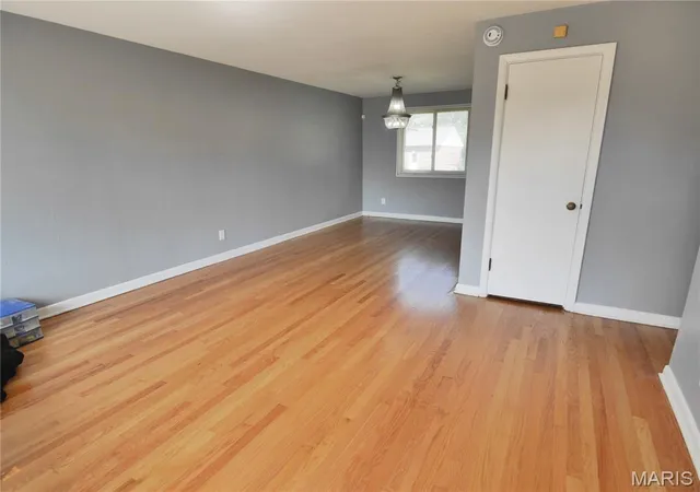 Photo 2 of Single family home for sale at 9932 Bellefontaine Rd, Saint Louis, MO 63137 | MLS# MIS26053078 | Listing updated on 2026-08-21