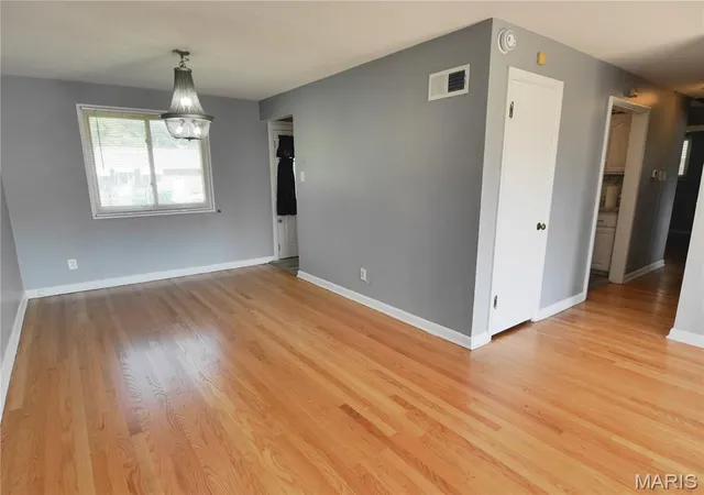 Photo 3 of Single family home for sale at 9932 Bellefontaine Rd, Saint Louis, MO 63137 | MLS# MIS26053078 | Listing updated on 2026-08-21