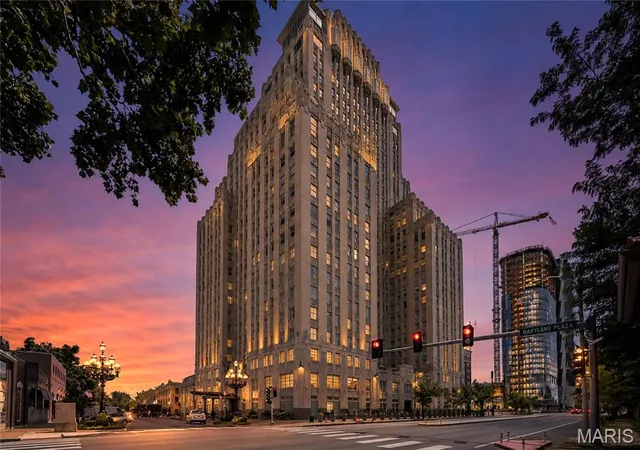 Photo 2 of Condo for sale at 232 N Kingshighway Blvd #1107, St Louis, MO 63108 | MLS# MIS26053086 | Listing updated on 2026-09-12