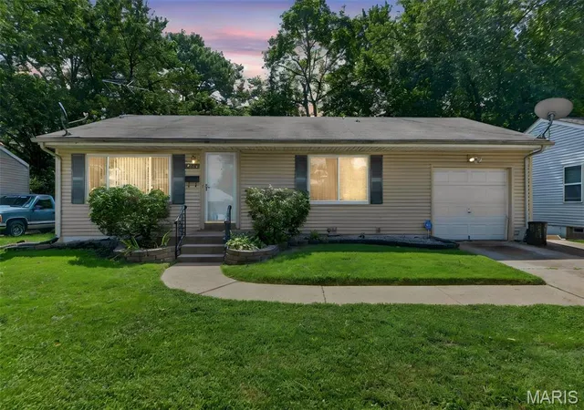 Photo 1 of Single family home for sale at 9242 Leamont Dr, Saint Louis, MO 63136 | MLS# MIS26053094 | Listing updated on 2026-08-26