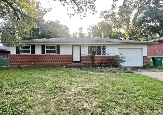 Photo 1 of Sale Pending at 10133 Maraldo Pl, Saint Louis, MO 63137 | MLS# MIS26053099 | Listing updated on 2026-08-24