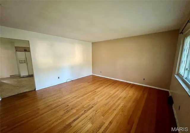 Photo 2 of Sale Pending at 10133 Maraldo Pl, Saint Louis, MO 63137 | MLS# MIS26053099 | Listing updated on 2026-08-24
