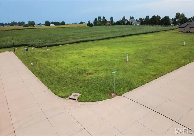 13th image of 800 N Roosevelt St, New Baden, IL 62265 | MLS# MIS26053110