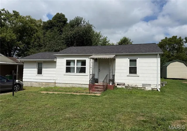 1st image of 316 Lincoln Dr, Fredericktown, MO 63645 | MLS# MIS26053116