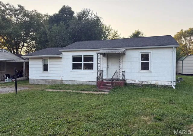 Photo 1 of Single family home for sale at 316 Lincoln Dr, Fredericktown, MO 63645 | MLS# MIS26053116 | Listing updated on 2026-08-27