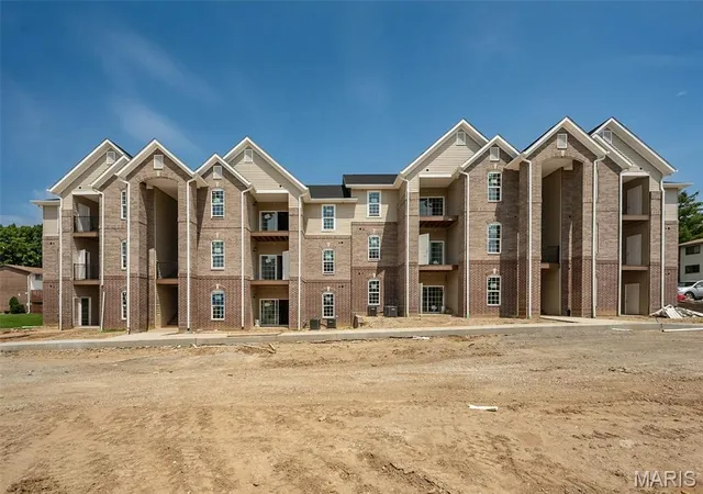 Photo 1 of Condo for sale at 237 Nest Homes Dr, Ellisville, MO 63011 | MLS# MIS26053126 | Listing updated on 2026-09-20