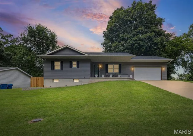 1st image of 32 Grainey Dr, Glen Carbon, IL 62034 | MLS# MIS26053134