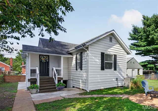 Photo 3 of Single family home for sale at 5440 Nagel Ave, Saint Louis, MO 63109 | MLS# MIS26053147 | Listing updated on 2026-09-28
