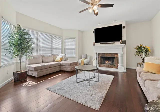 Photo 2 of Single family home for sale at 1625 Emerald Creek Dr, Florissant, MO 63031 | MLS# MIS26053148 | Listing updated on 2026-09-13