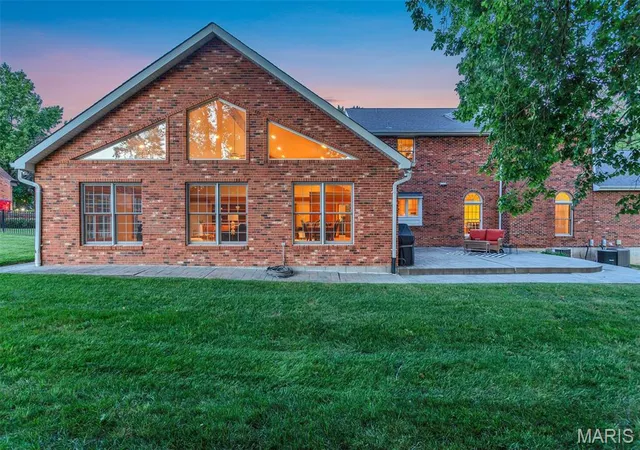 image of 8831 Gladlea Dr, Saint Louis, MO 63127 | MLS# MIS26053149