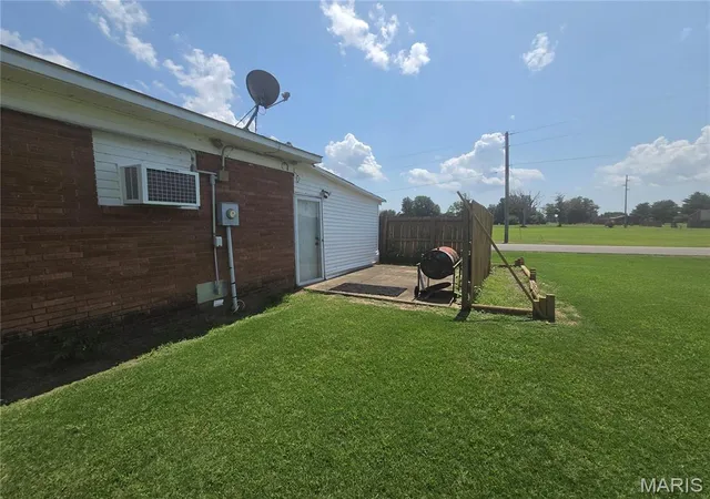 Photo 3 of Single family home for sale at 2301 Burge St, Malden, MO 63863 | MLS# MIS26053154 | Listing updated on 2026-08-28