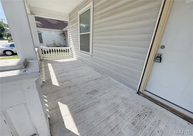 3rd image of 1311 Fulton Ave, Hannibal, MO 63401 | MLS# MIS26053166