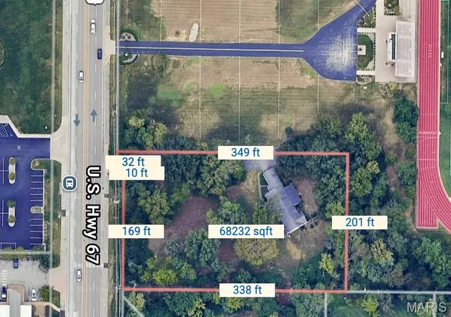 Photo 2 of Single family home for sale at 226 N Lindbergh Blvd, Ladue, MO 63141 | MLS# MIS26053172 | Listing updated on 2026-08-24
