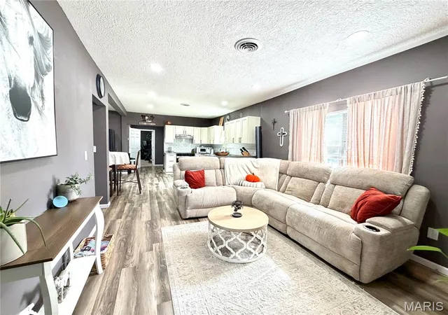 3rd image of 905 E 3Rd St, Salem, MO 65560 | MLS# MIS26053183