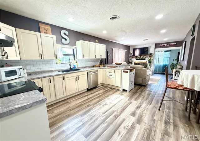 5th image of 905 E 3Rd St, Salem, MO 65560 | MLS# MIS26053183