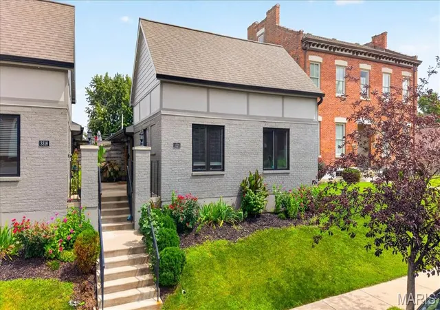 Photo 1 of Sale Pending at 3320 Missouri Ave, Saint Louis, MO 63118 | MLS# MIS26053194 | Listing updated on 2026-08-21