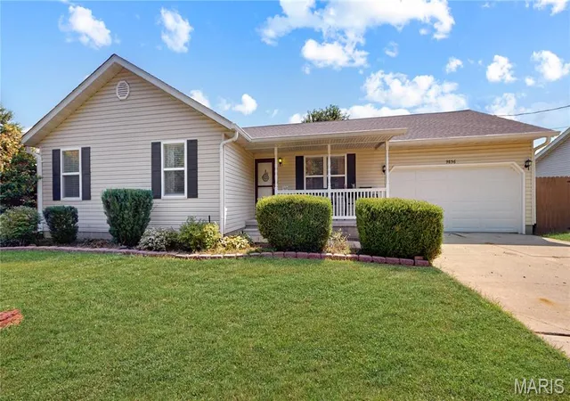 2nd image of 9856 Oak Grove School Rd, Lebanon, IL 62254 | MLS# MIS26053206