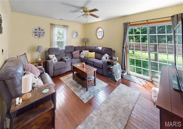 Photo 4 of Single family home for sale at 9856 Oak Grove School Rd, Lebanon, IL 62254 | MLS# MIS26053206 | Listing updated on 2026-09-14